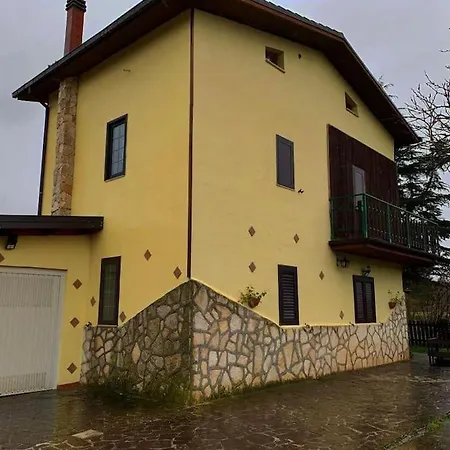 * Villetta Singola Nel Verde * *